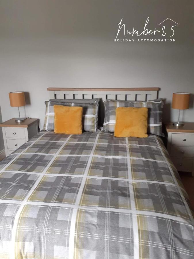 Number 25 Self Catering Apartments Ederney Ardess Extérieur photo