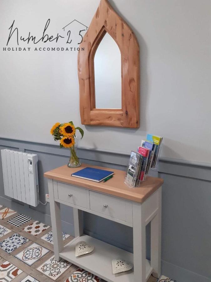 Number 25 Self Catering Apartments Ederney Ardess Extérieur photo